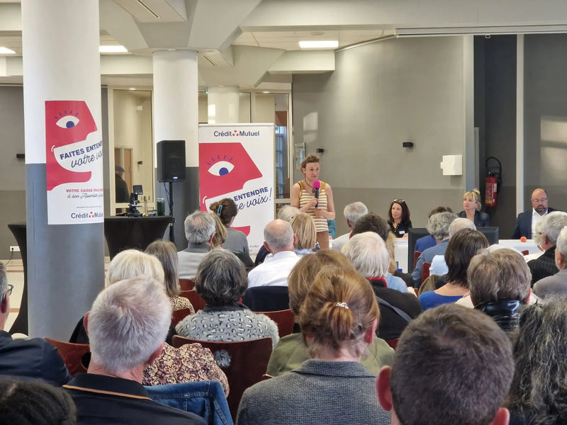 Conférence Fileauvert devant un public